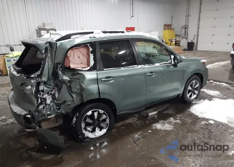 2017 Subaru Forester 2.5I Premium z USA, uszkodzony, nr VIN JF2SJAEC6HH495348